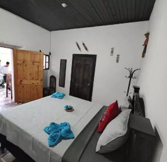 هتل Francisco S La Merced