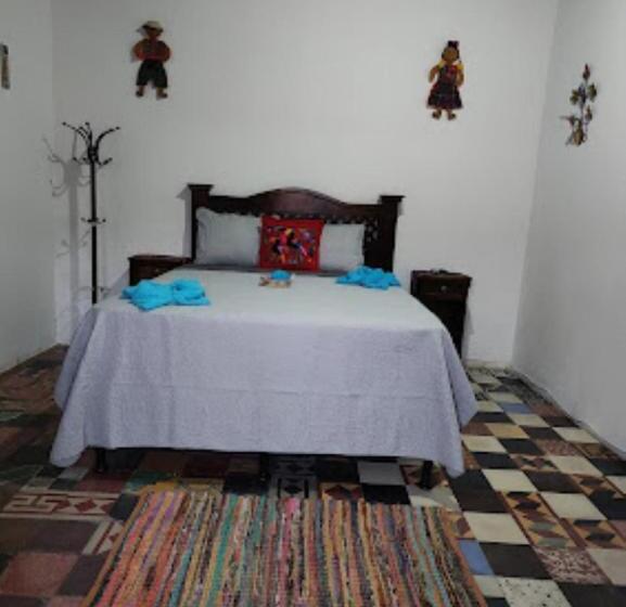 هتل Francisco S La Merced