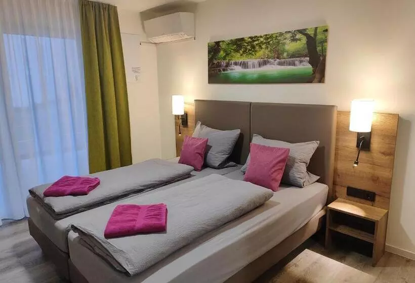 ホテル Gästehaus Stock Zimmer Bäumle