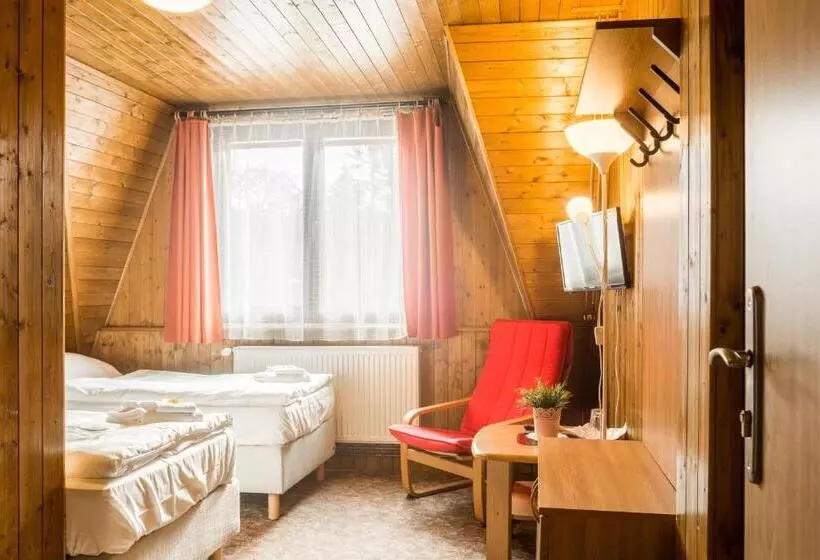 ユースホステル Konopiště Nová Myslivna
