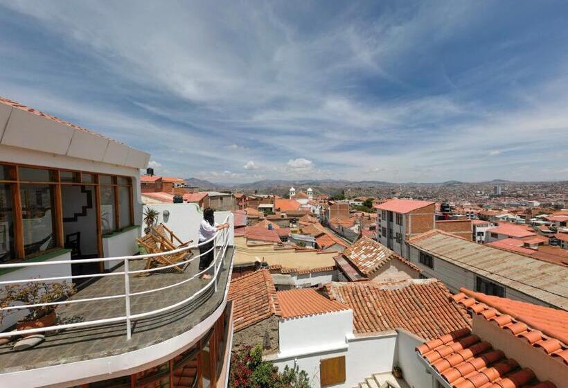 تختخواب و صبحانه Bella Vista El Tronco