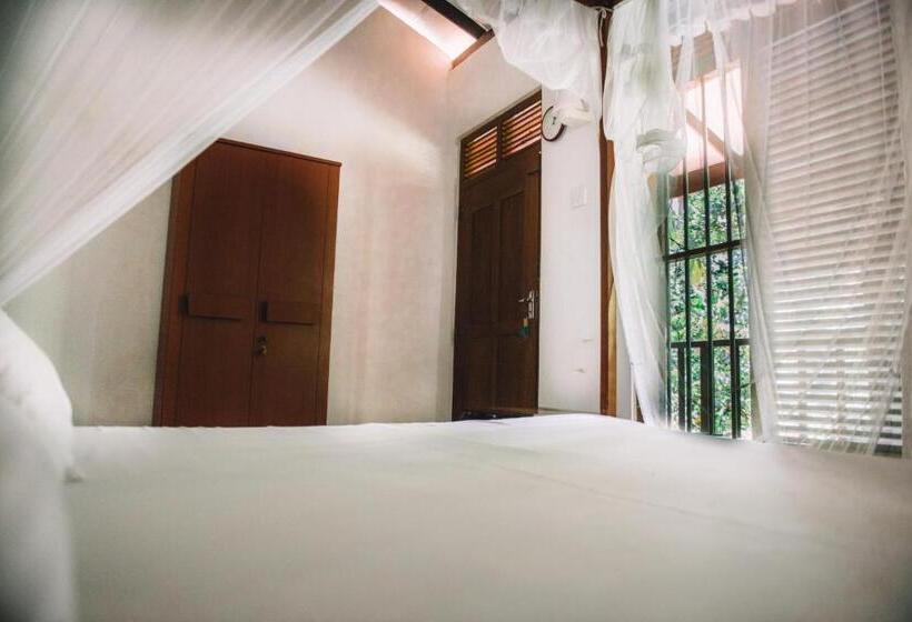 ベッドアンドブレックファースト Kadolana Guest House