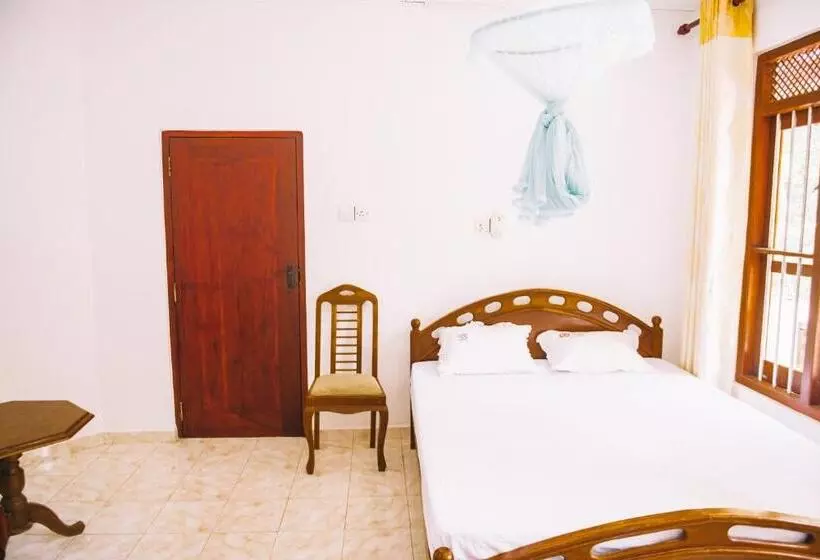 Aamiaismajoitus (B&B) Kadolana Guest House