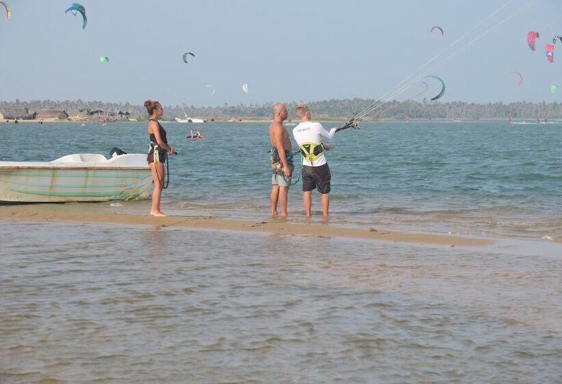 De Silva Wind Resort Kalpitiya  Kitesurfing School Sri Lanka