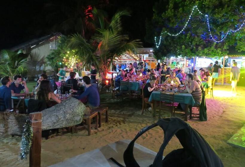 De Silva Wind Resort Kalpitiya  Kitesurfing School Sri Lanka