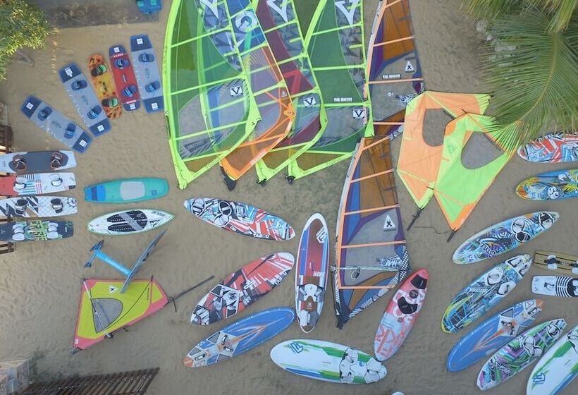 De Silva Wind Resort Kalpitiya  Kitesurfing School Sri Lanka