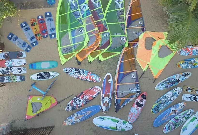 De Silva Wind Resort Kalpitiya  Kitesurfing School Sri Lanka