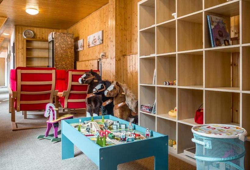 فندق صغير Konopiště Nová Myslivna