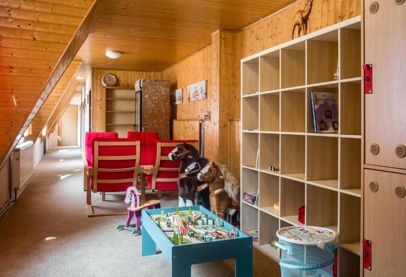 فندق صغير Konopiště Nová Myslivna