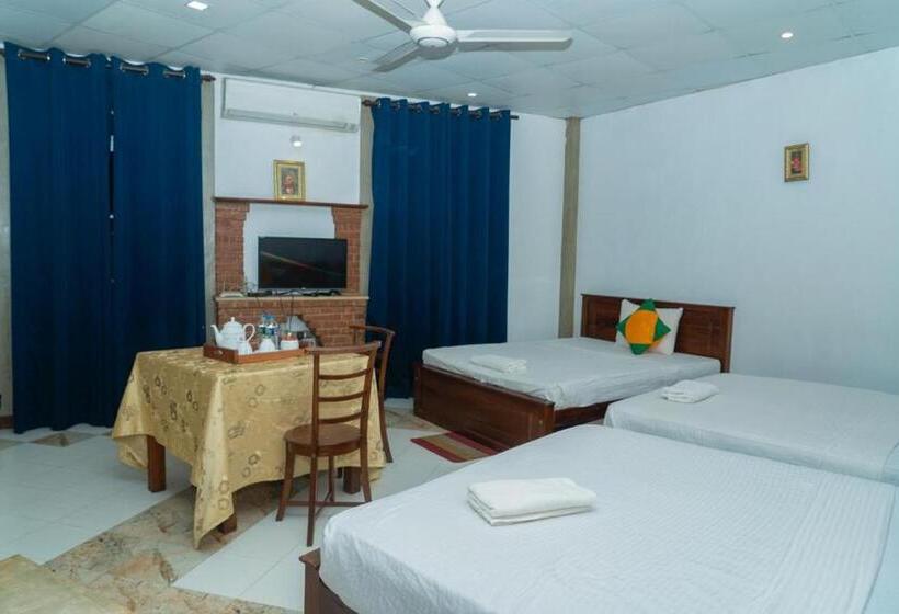 Hotelli Elegance Range Resort