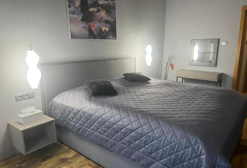 בית מלון כפרי Gurman