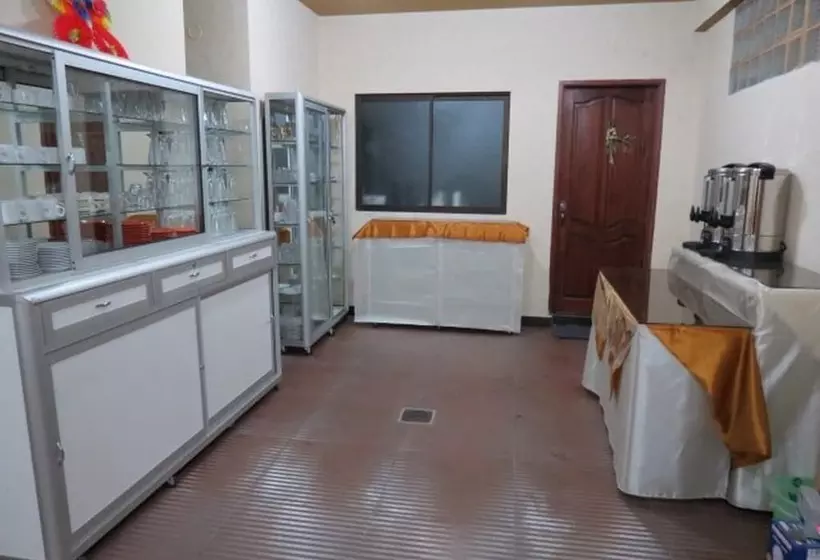 هتل Jumari