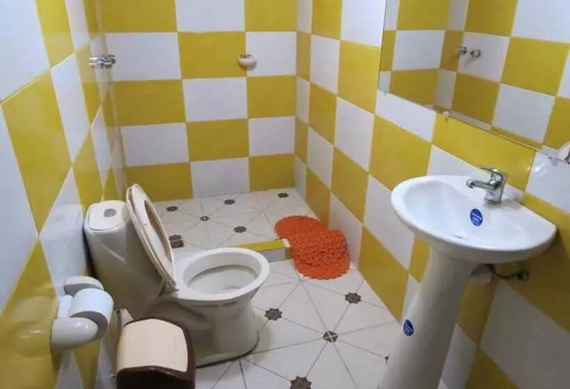 هتل Jumari