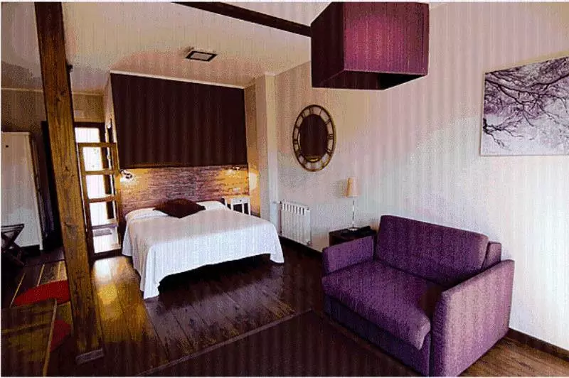 هتل La Casona De Abamia