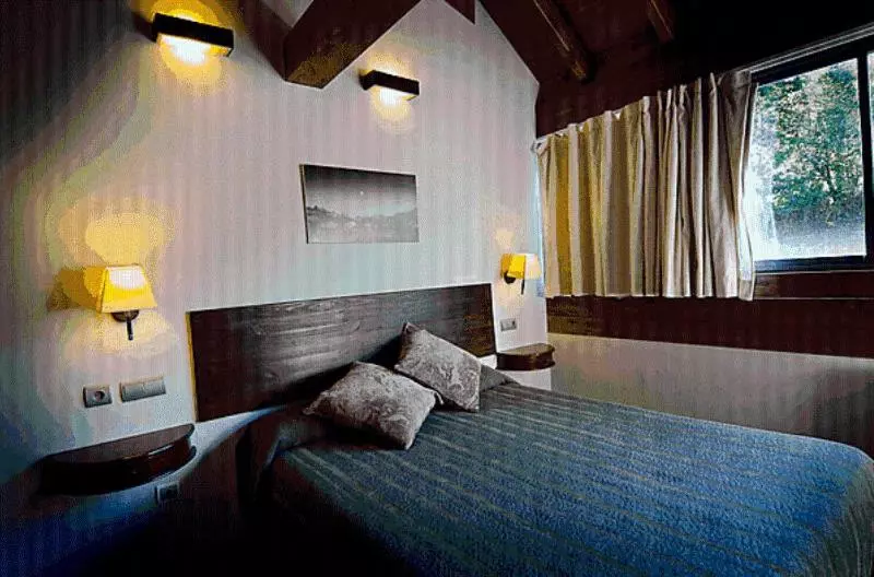 هتل La Casona De Abamia