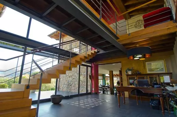 هتل La Casona De Abamia