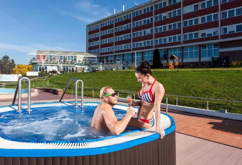 Hotel Lázně Kostelec