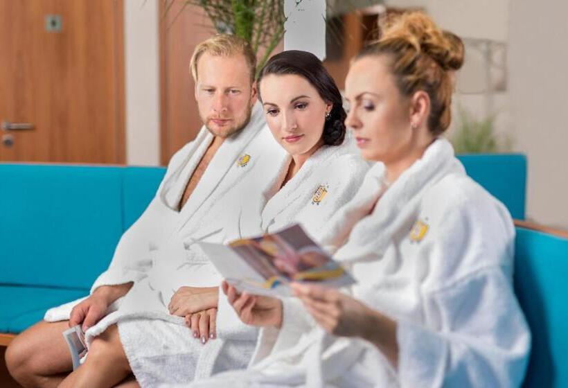 Hotel Lázně Kostelec