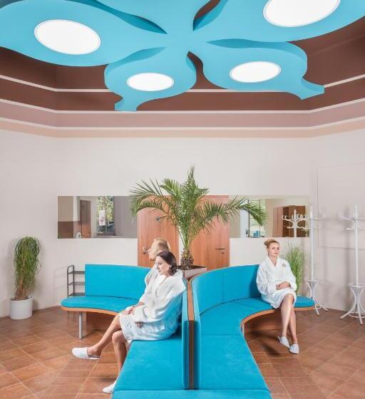 Hotel Lázně Kostelec