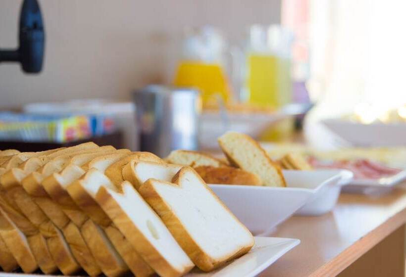 هتل Onkel Inn Torres De Copacabana