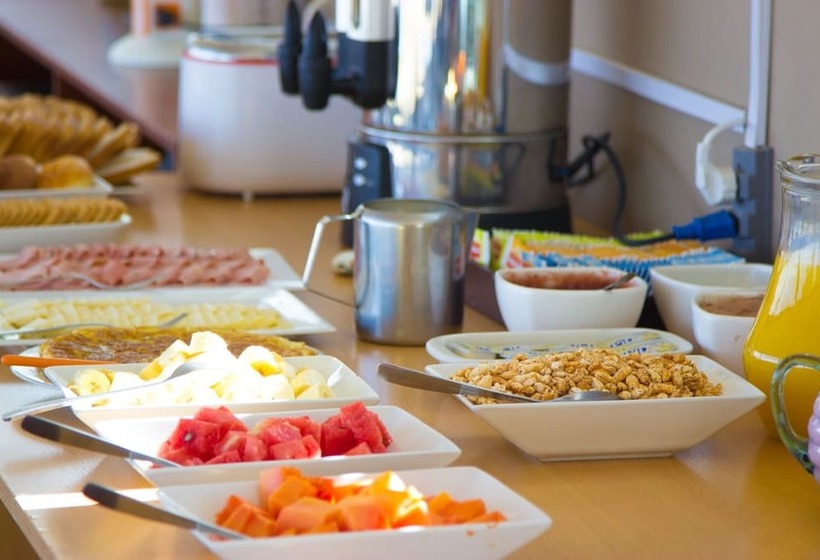 هتل Onkel Inn Torres De Copacabana