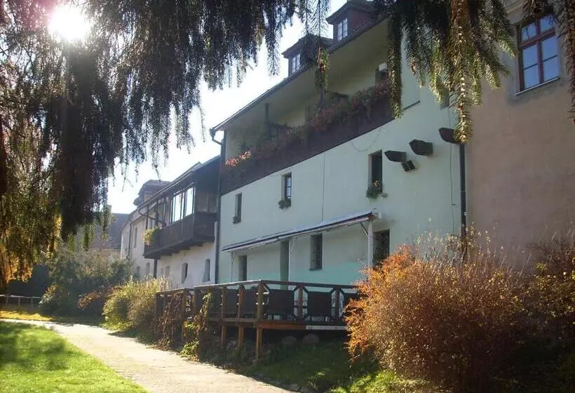 Hotelli Parkán