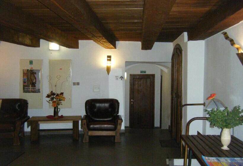 בית מלון כפרי Parkán