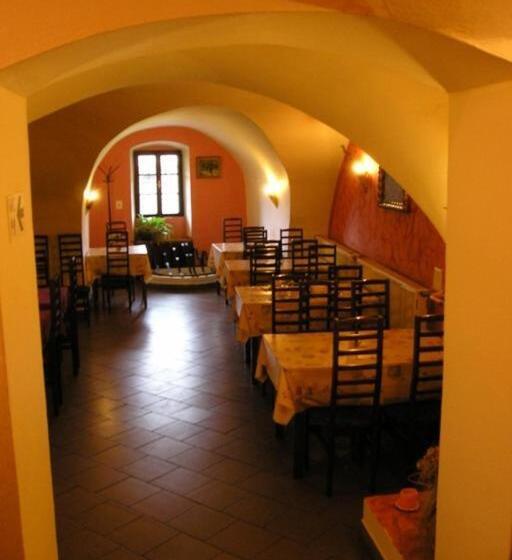 בית מלון כפרי Parkán