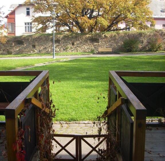 בית מלון כפרי Parkán