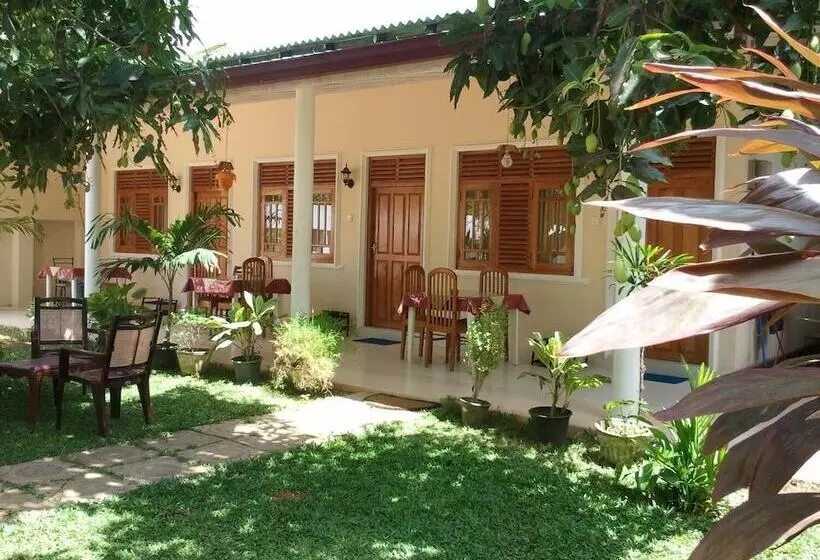 Hotelli Tissa Resort