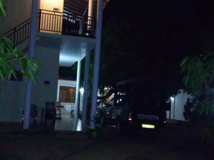 Hotelli Tissa Resort