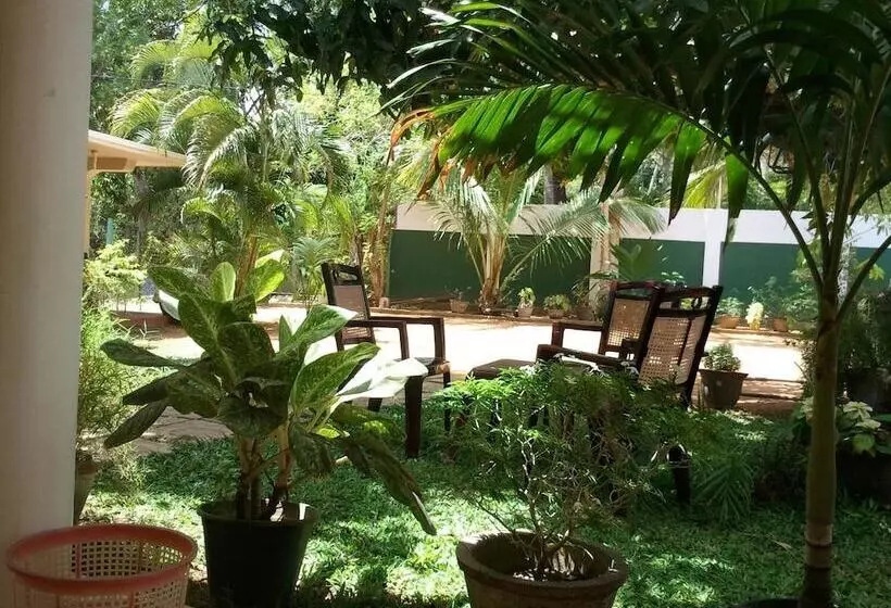 Hotelli Tissa Resort