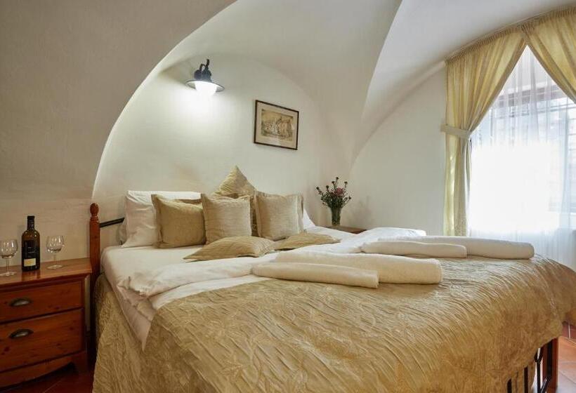 Hotel Vivaldi Apartments