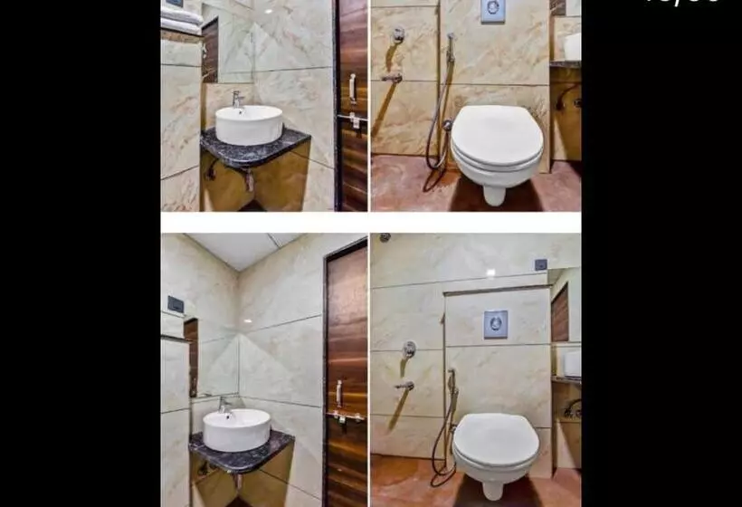 ホテル Mangal Residency Rooftop Pool