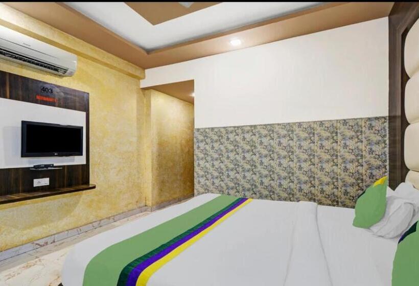 Hotel Mangal Residency Rooftop Pool