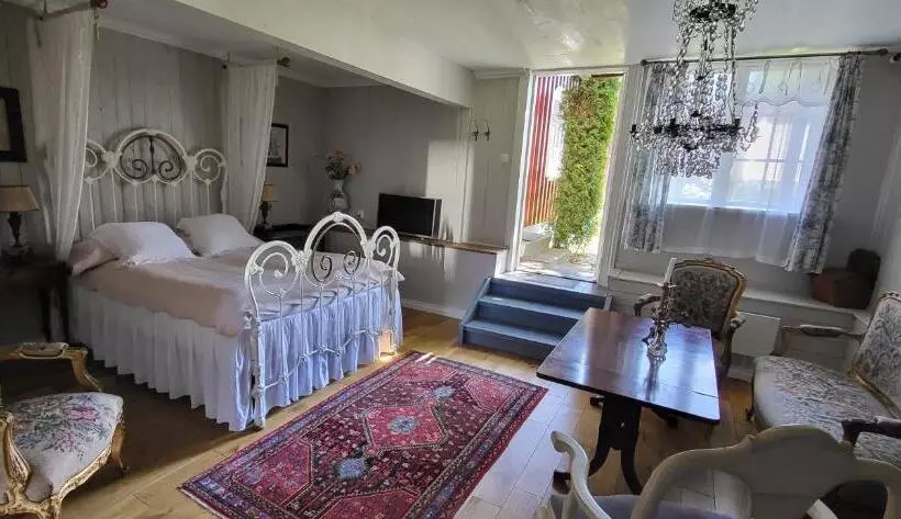 Bed and Breakfast Lysko Gjestegård
