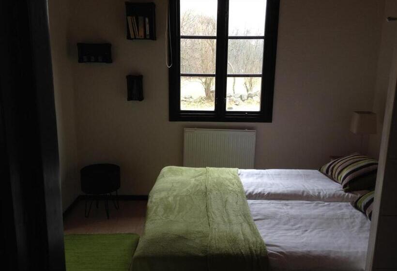 مبيت وإفطار Vita Stenen Rum Och Restaurang