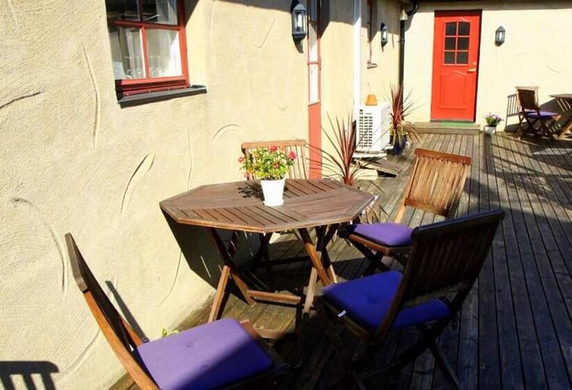 مبيت وإفطار Vita Stenen Rum Och Restaurang