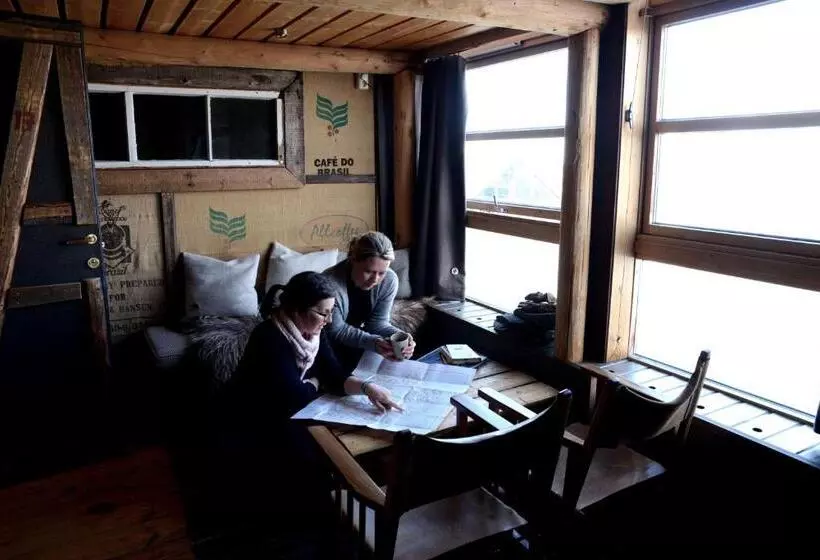 Hotel Basecamp