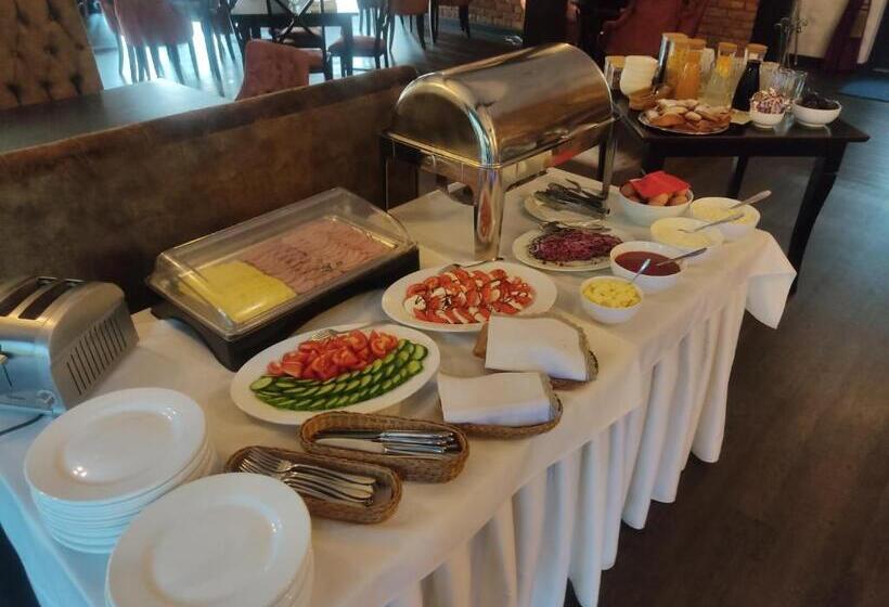 هتل Dzūkijos Dvaras