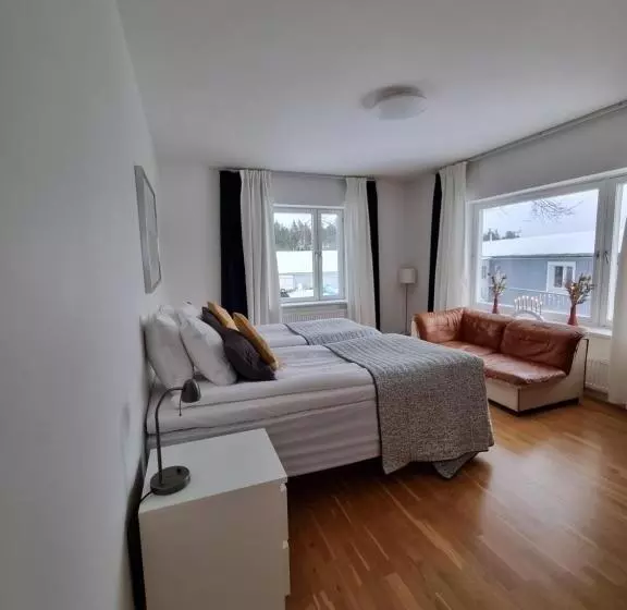 Gamla Järnhandeln   Norrskedika Hotell