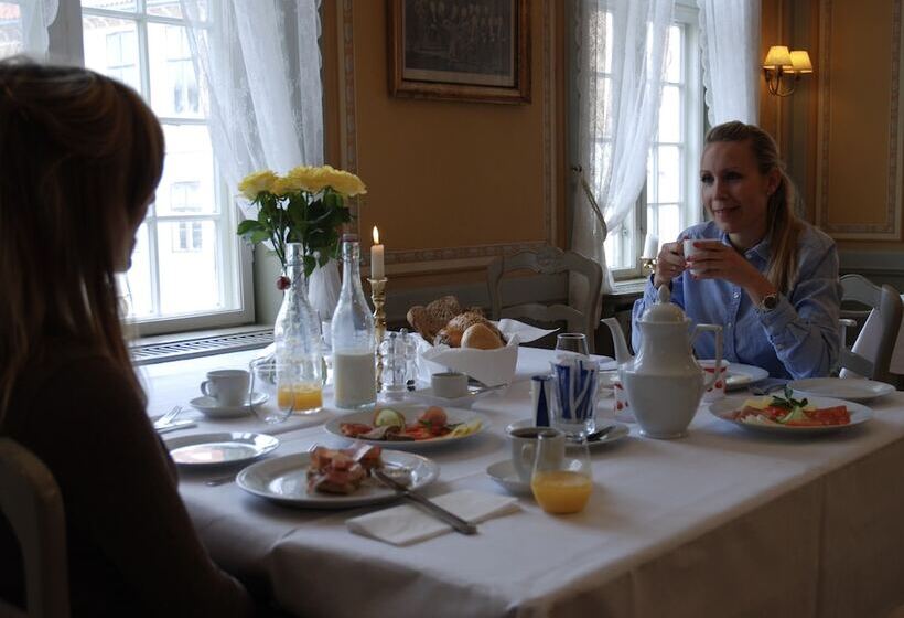 Gamlebyen Hotell   Fredrikstad