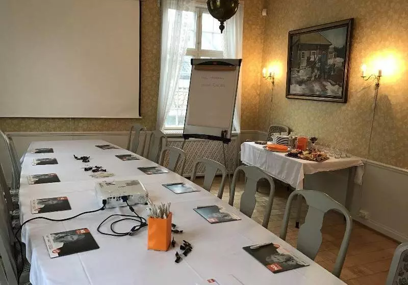 Gamlebyen Hotell   Fredrikstad