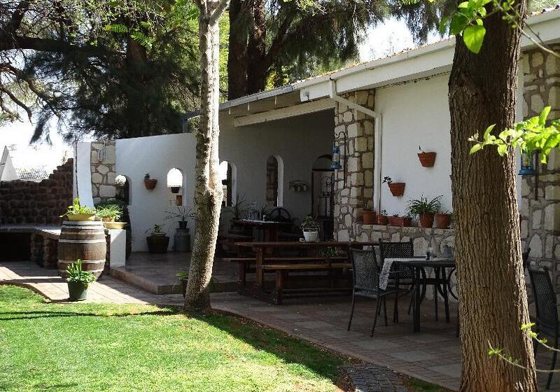 فندق Kalahari Farmhouse, Namibia