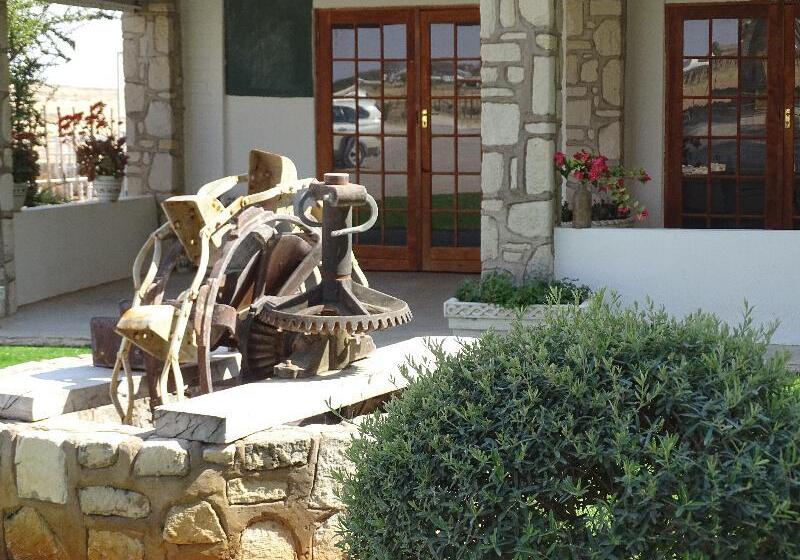 فندق Kalahari Farmhouse, Namibia