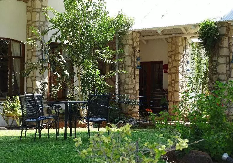هتل Kalahari Farmhouse, Namibia