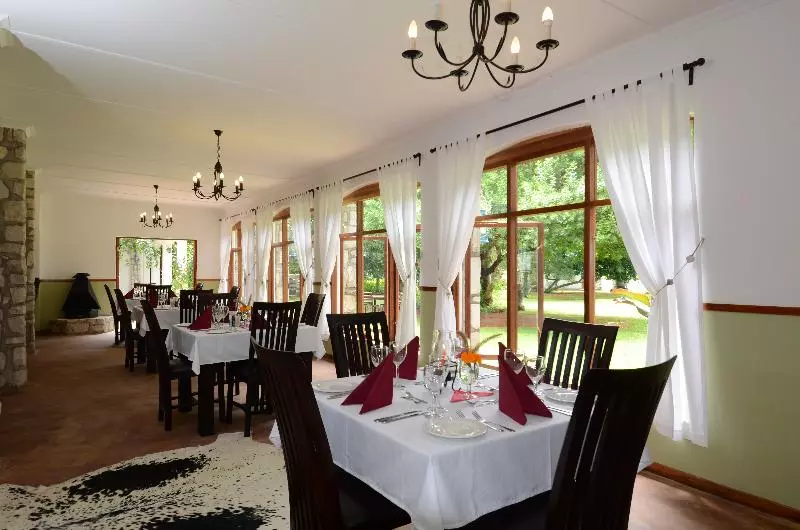 هتل Kalahari Farmhouse, Namibia