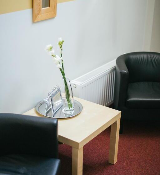 هتل Kuldigas Metropole