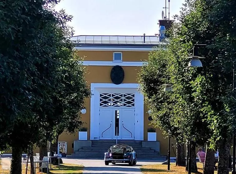 Hotelli L Jeløy Radio