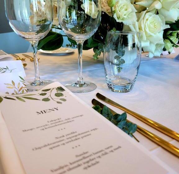 فندق L Jeløy Radio